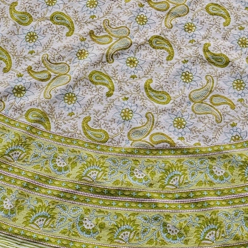 Williams Sonoma Paisley Round Tablecloth Green Yellow French Country Cottage - Picture 5 of 6
